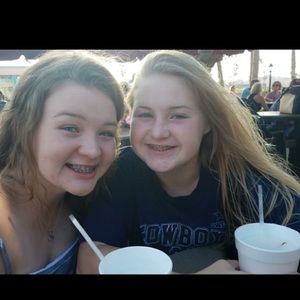 Meet your Posher, Raylee